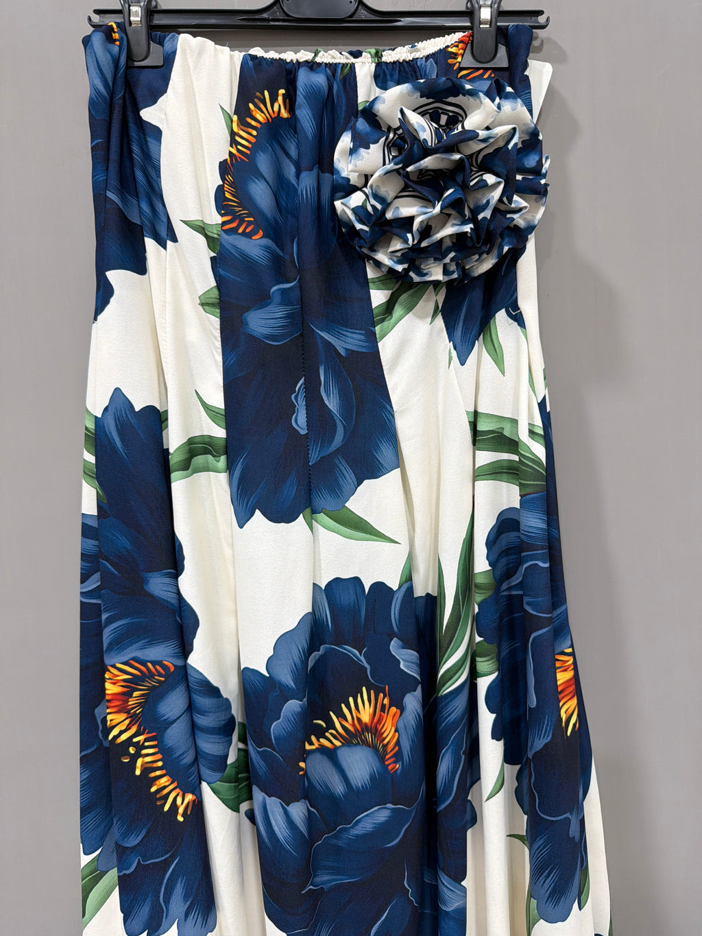 Abito flowers bianco e blu