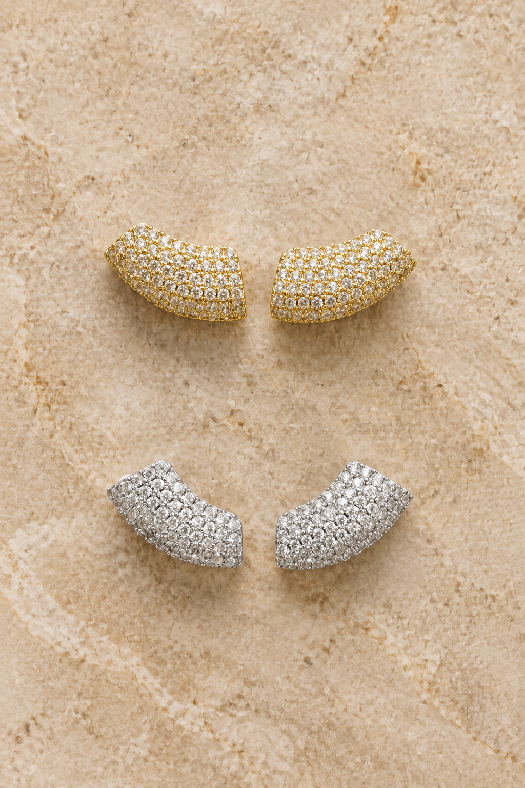 Orecchini curvi zircon