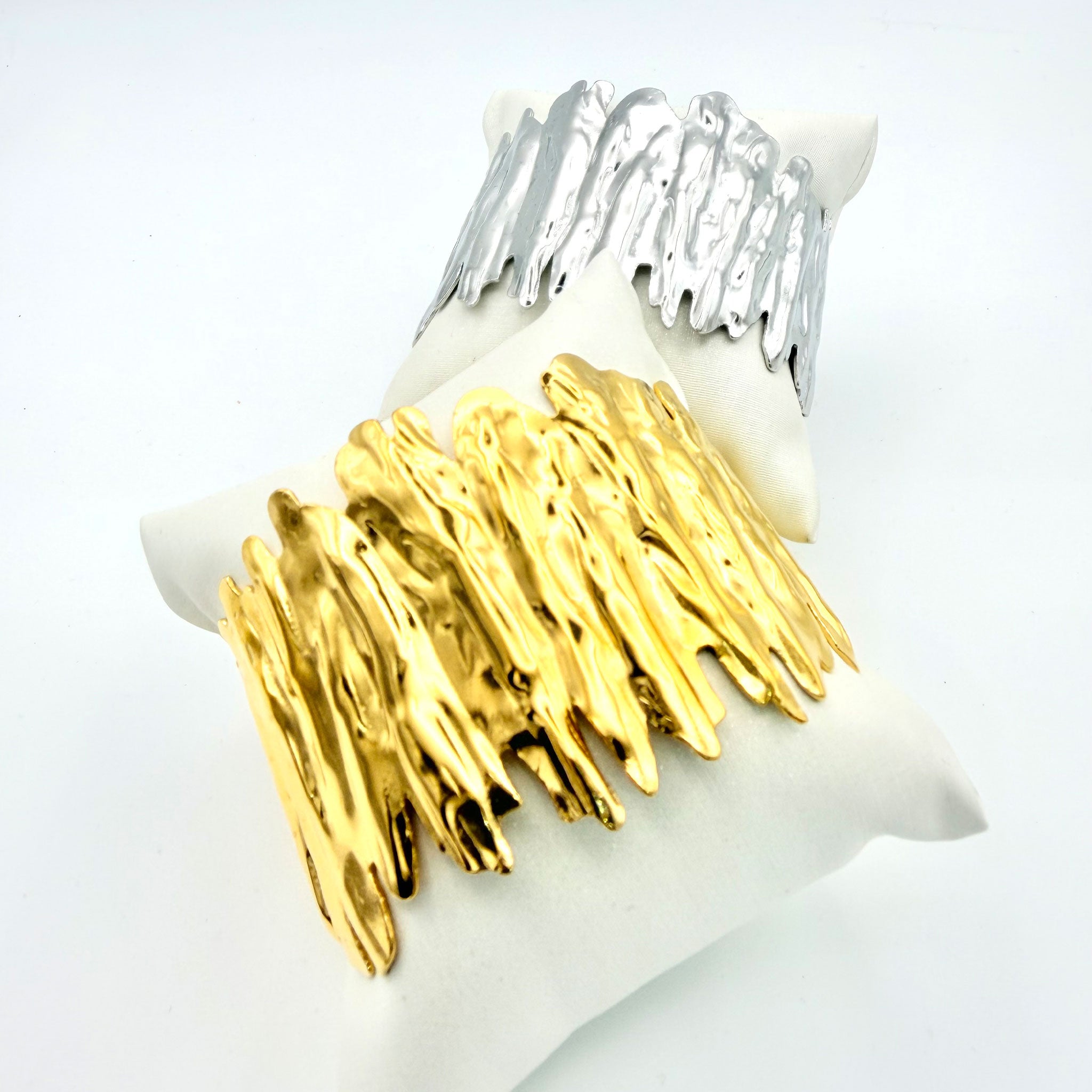 Bracciale Rigido Martellato