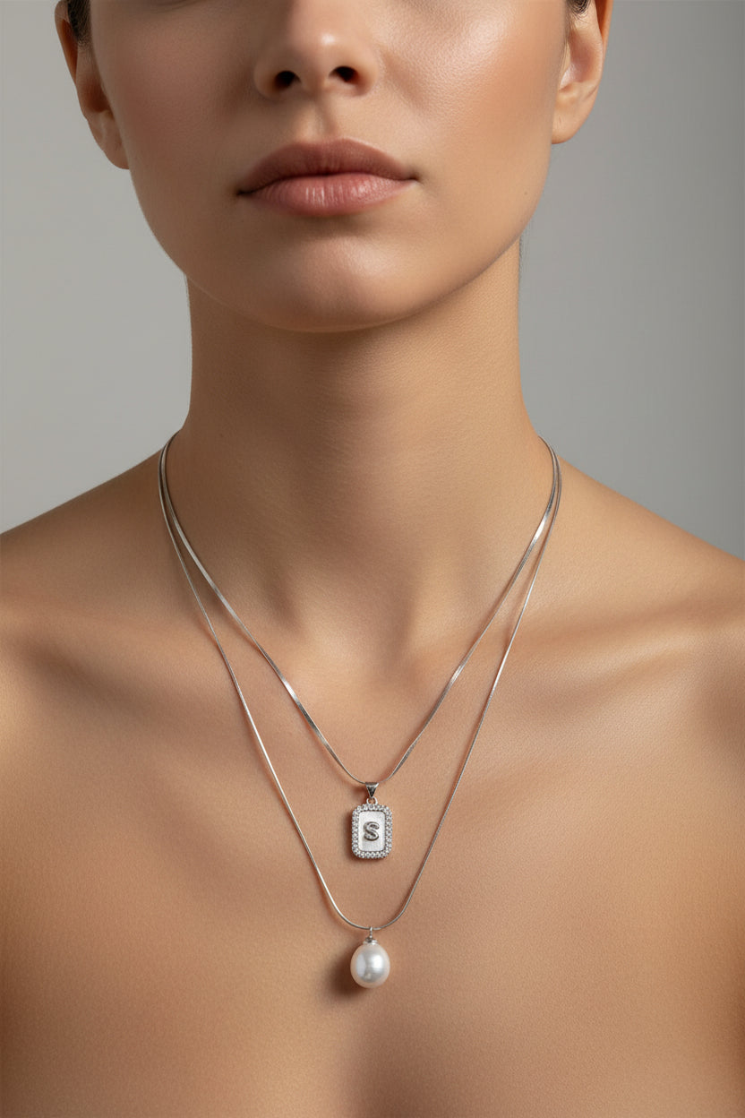 Collana personalizzata con lettera e perla